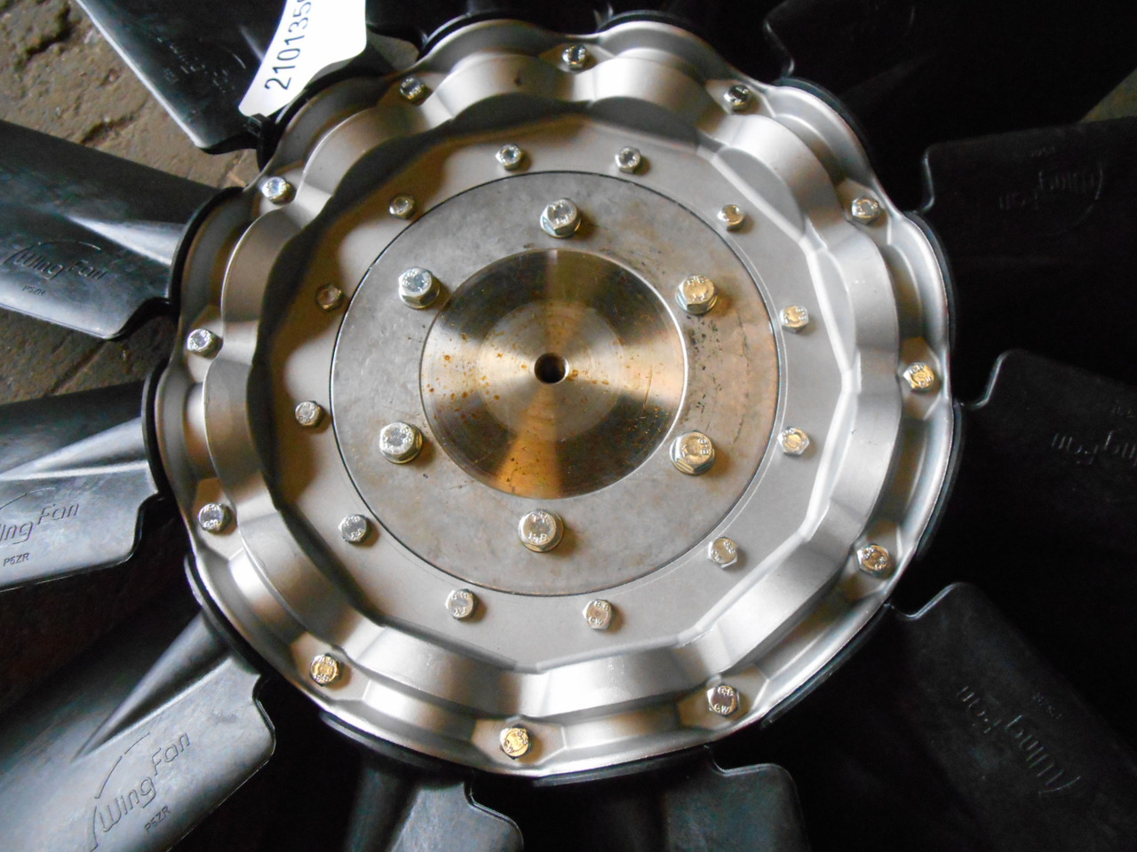 Caterpillar 5348410 - 2101350 - Ventilator für Baumaschine: das Bild 2 Caterpillar 5348410 - 2101350 - Ventilator für Baumaschine: das Bild 2