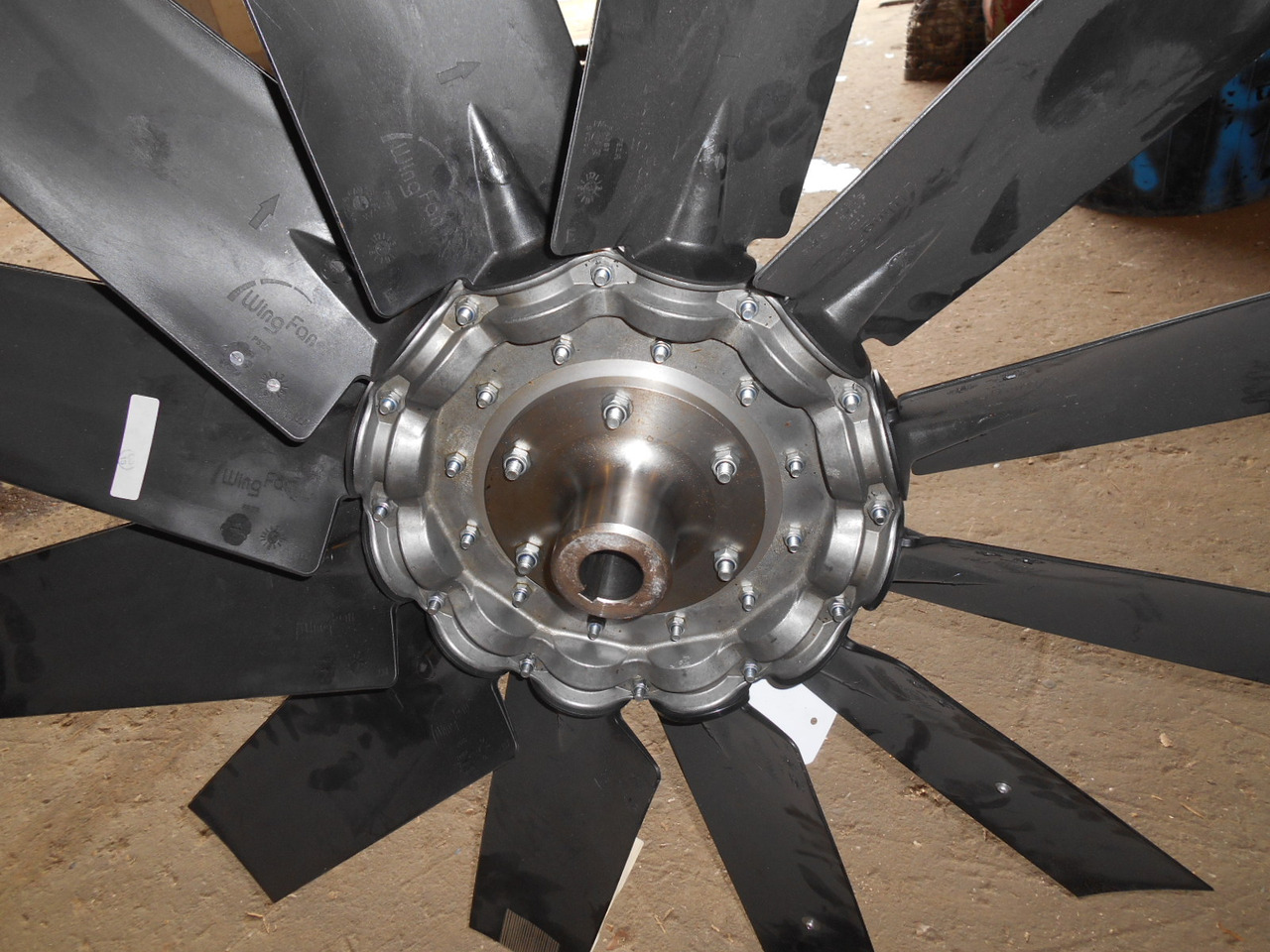 Caterpillar 5348410 - Ventilator für Baumaschine: das Bild 4 Caterpillar 5348410 - Ventilator für Baumaschine: das Bild 4