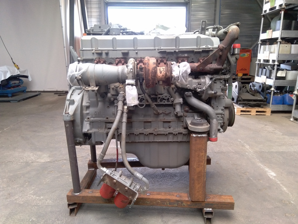 Hitachi 4644223 - 4687458 - Motor für Baumaschine: das Bild 3 Hitachi 4644223 - 4687458 - Motor für Baumaschine: das Bild 3