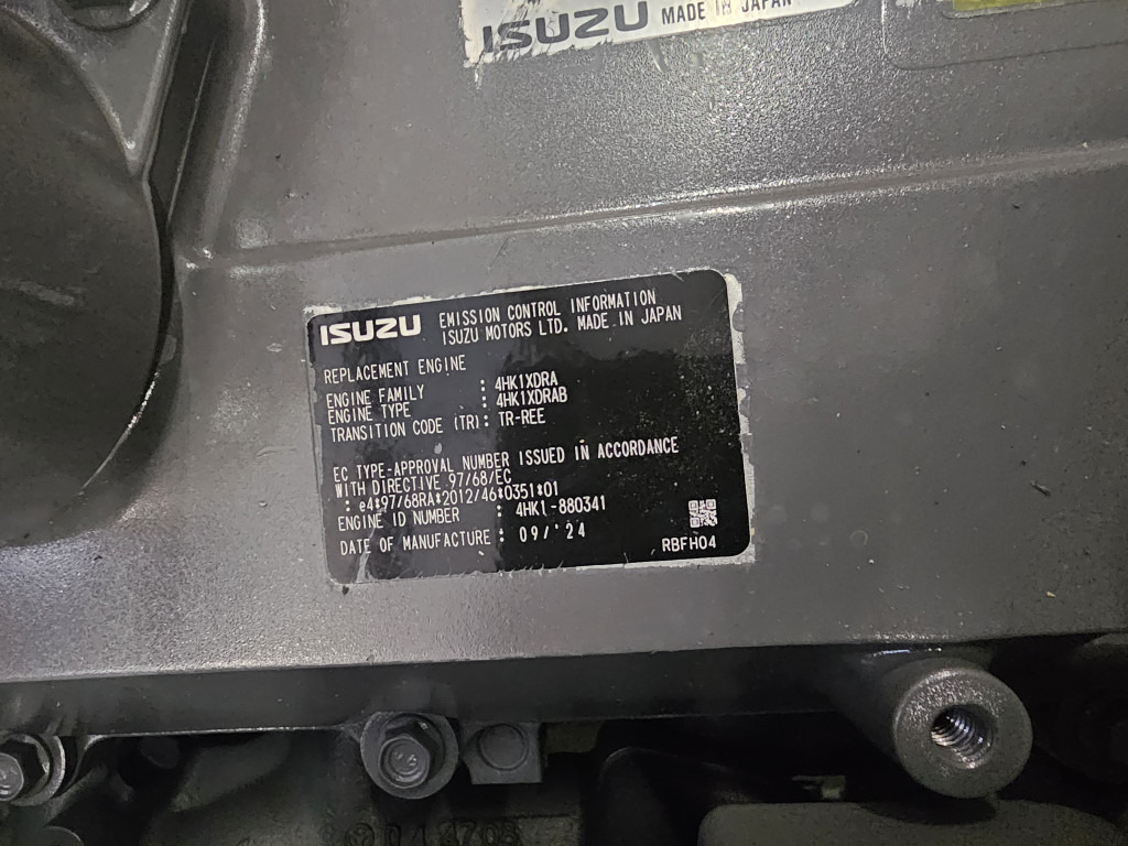 Isuzu 4HK1XDRAB KRH21110 - 4HK1XASS12 - Motor für Baumaschine: das Bild 2 Isuzu 4HK1XDRAB KRH21110 - 4HK1XASS12 - Motor für Baumaschine: das Bild 2