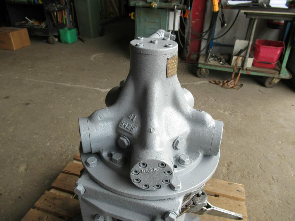 Kawasaki SX504BM126 - - Schwenkmotor für Baumaschine: das Bild 2 Kawasaki SX504BM126 - - Schwenkmotor für Baumaschine: das Bild 2