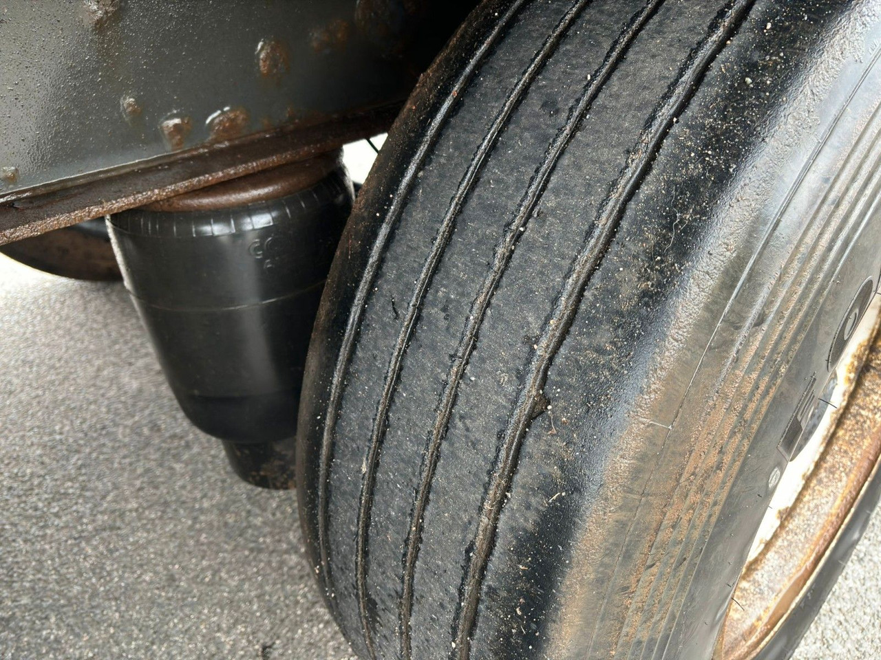 Pritschenauflieger/ Plattformauflieger Krone SD P: das Bild 9 Pritschenauflieger/ Plattformauflieger Krone SD P: das Bild 9