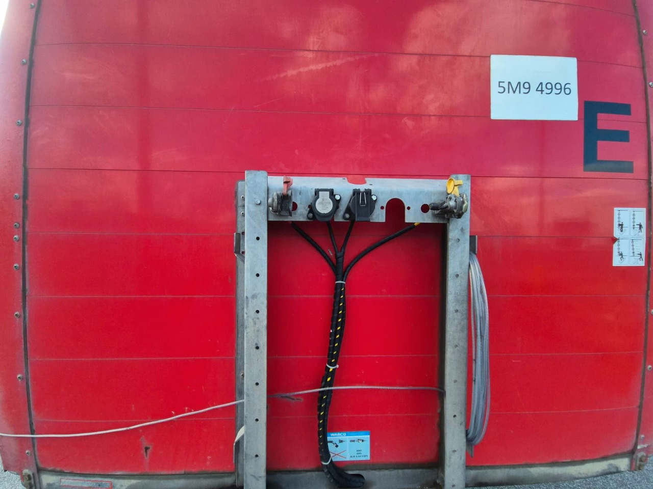 Panav NV36M - Planenauflieger: das Bild 3 Panav NV36M - Planenauflieger: das Bild 3