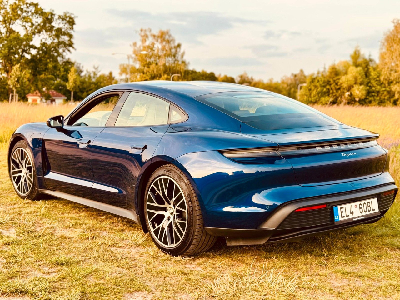 Porsche Taycan CR - Coupé: das Bild 3 Porsche Taycan CR - Coupé: das Bild 3