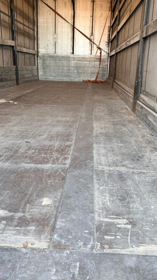 Svan CHT202 - Planenanhänger: das Bild 5 Svan CHT202 - Planenanhänger: das Bild 5