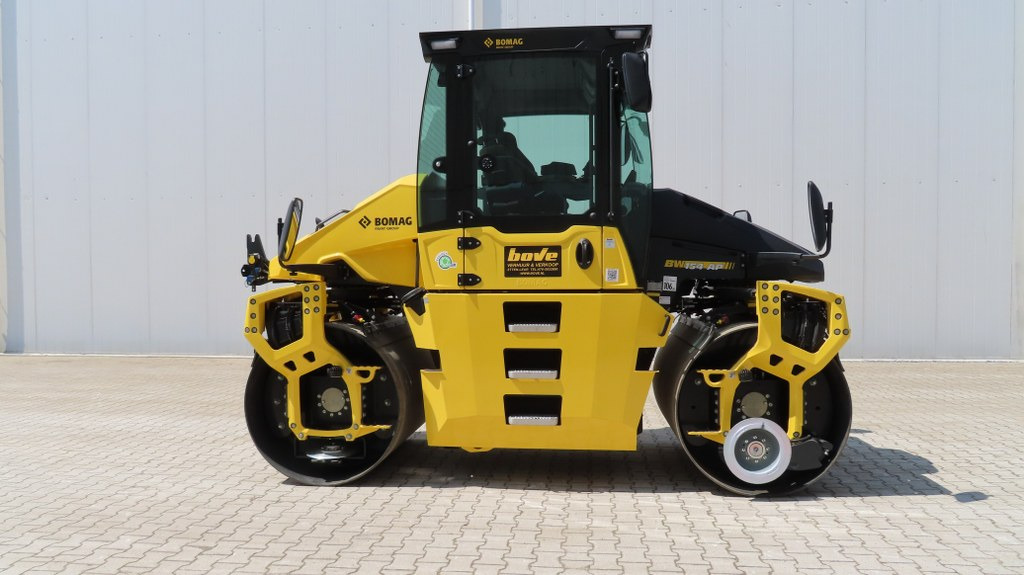 Bomag BW 154 AP 5 - Straßenwalze: das Bild 1 Bomag BW 154 AP 5 - Straßenwalze: das Bild 1