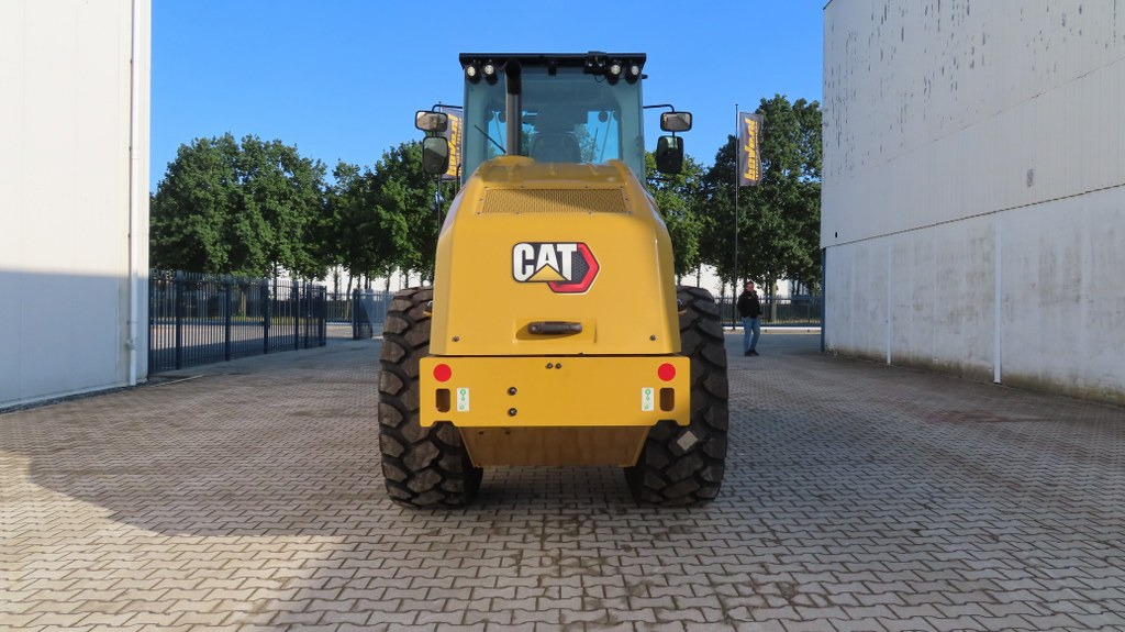 Caterpillar CS74B - Walzenzug: das Bild 3 Caterpillar CS74B - Walzenzug: das Bild 3
