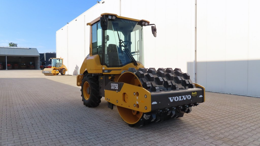 Walzenzug Volvo SD 75 B: das Bild 8