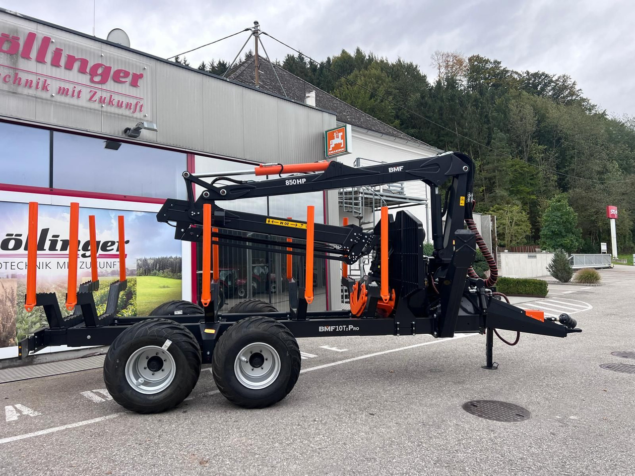BMF BMF 10T2 mit BMF 850 HP Kran - Rückewagen: das Bild 2 BMF BMF 10T2 mit BMF 850 HP Kran - Rückewagen: das Bild 2