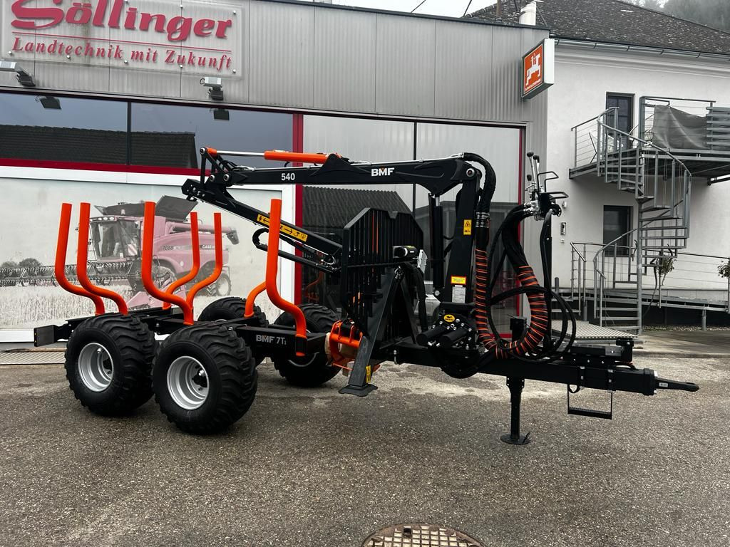 BMF BMF 7T1 mit BMF 540 Kran - Rückewagen: das Bild 1 BMF BMF 7T1 mit BMF 540 Kran - Rückewagen: das Bild 1