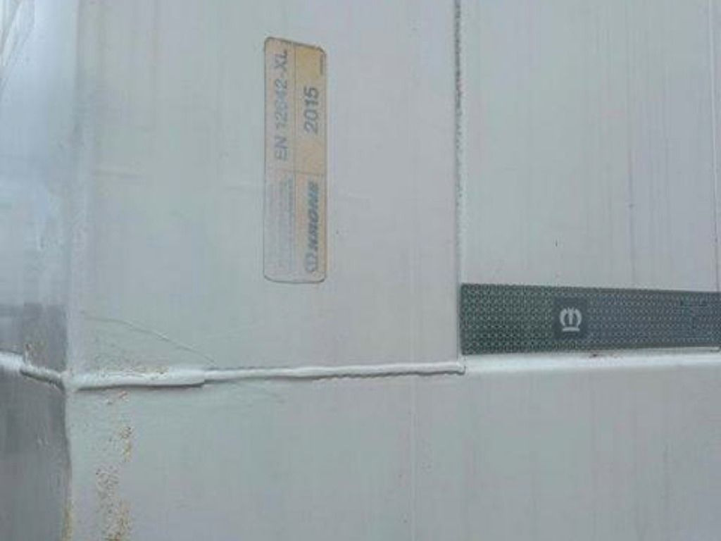 Kofferaufbau Krone Heck Alu.- Rolltor: das Bild 7