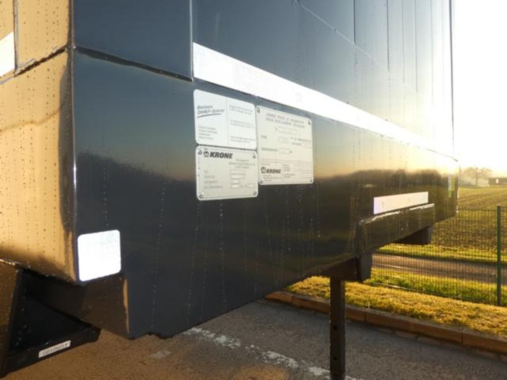 Krone Wechselkoffer Alu.- Rolltor - Kofferaufbau: das Bild 2 Krone Wechselkoffer Alu.- Rolltor - Kofferaufbau: das Bild 2