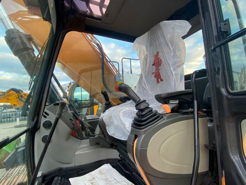 Case CX250D - Kettenbagger: das Bild 5 Case CX250D - Kettenbagger: das Bild 5