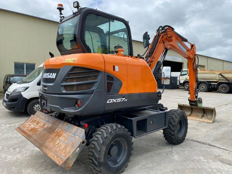 Doosan DX57W - Mobilbagger: das Bild 3 Doosan DX57W - Mobilbagger: das Bild 3