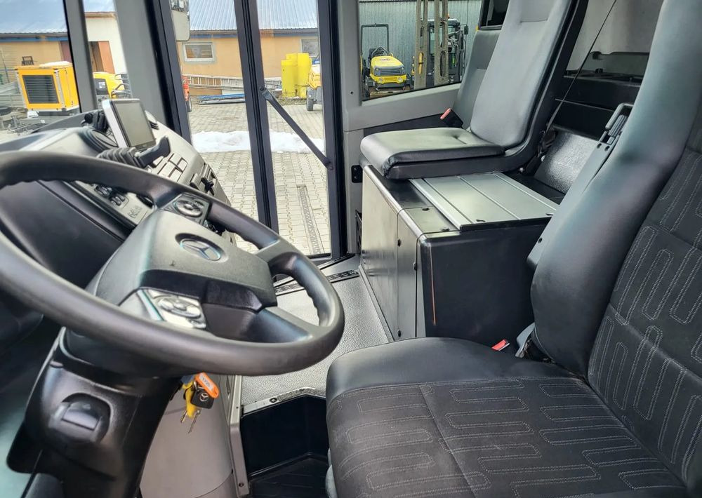 Müllwagen Mercedes-Benz Econic 2630 dwukomorowa: das Bild 19 Müllwagen Mercedes-Benz Econic 2630 dwukomorowa: das Bild 19