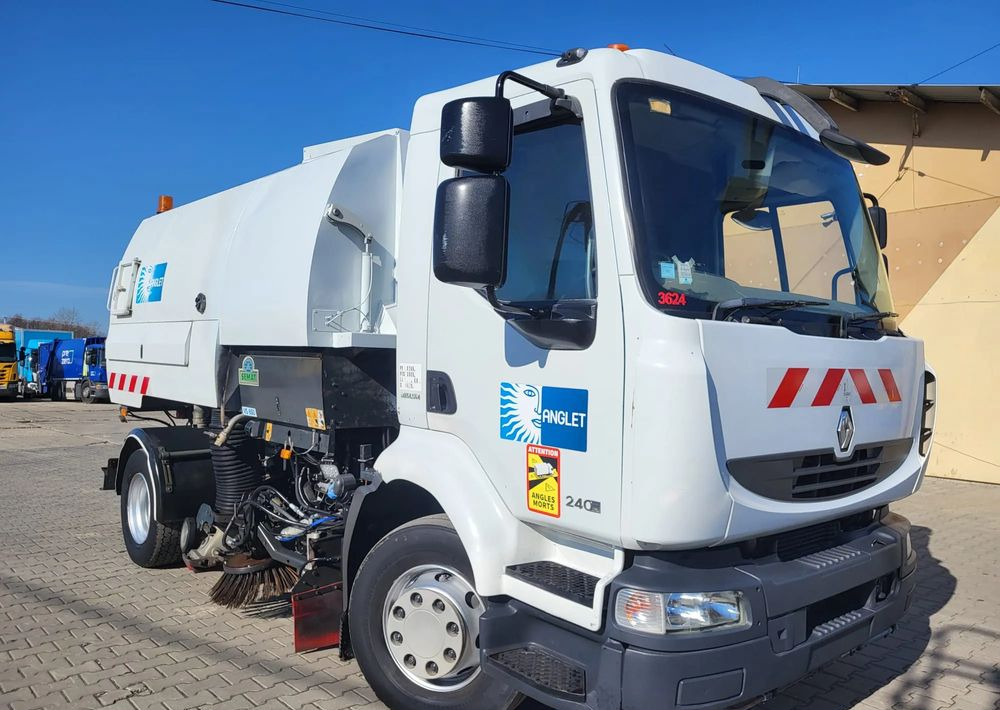 Renault Renault Midlum 240 - Kehrmaschine: das Bild 4 Renault Renault Midlum 240 - Kehrmaschine: das Bild 4