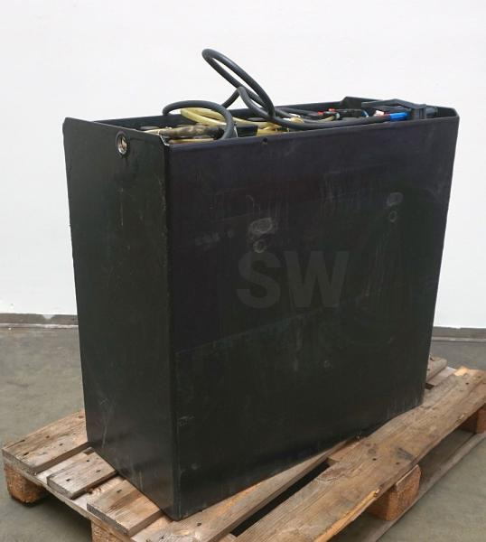 HAWKER 24 Volt 6 PzS 930 Ah - Batterie: das Bild 3 HAWKER 24 Volt 6 PzS 930 Ah - Batterie: das Bild 3