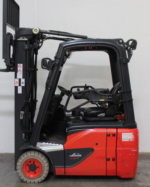 Linde E 16 C EVO 386-02 - Elektrostapler: das Bild 3 Linde E 16 C EVO 386-02 - Elektrostapler: das Bild 3