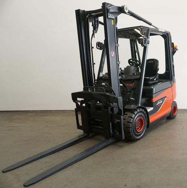 Linde E 25 387 - Elektrostapler: das Bild 1 Linde E 25 387 - Elektrostapler: das Bild 1