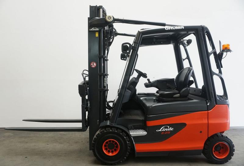 Linde E 25 387 - Elektrostapler: das Bild 4 Linde E 25 387 - Elektrostapler: das Bild 4