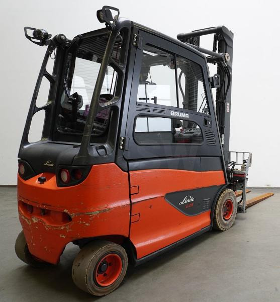 Linde E 25/600 HL 387 - Elektrostapler: das Bild 2 Linde E 25/600 HL 387 - Elektrostapler: das Bild 2