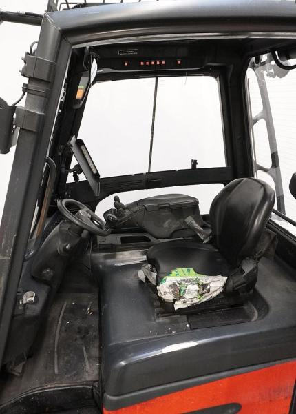 Linde E 25 L 387 - Elektrostapler: das Bild 3 Linde E 25 L 387 - Elektrostapler: das Bild 3
