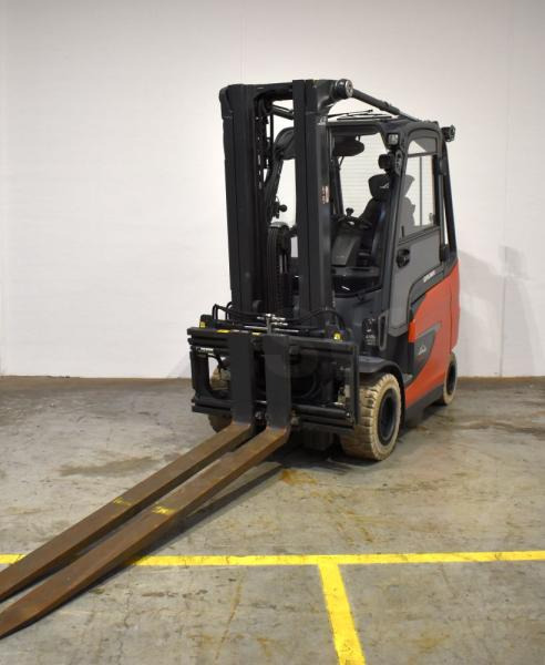 Linde E 30/600 H 1252-01 - Elektrostapler: das Bild 1 Linde E 30/600 H 1252-01 - Elektrostapler: das Bild 1