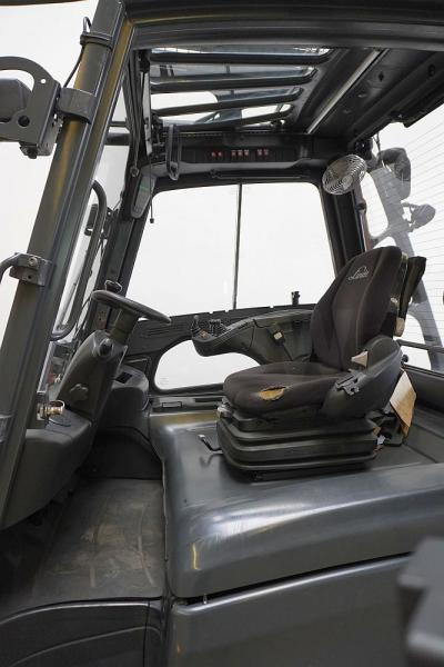 Linde E 40/600 H 388 - Elektrostapler: das Bild 3 Linde E 40/600 H 388 - Elektrostapler: das Bild 3