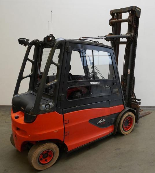 Linde E 40/600 HL 388 - Elektrostapler: das Bild 2 Linde E 40/600 HL 388 - Elektrostapler: das Bild 2