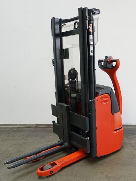 Linde L 10 379 - Hochhubwagen: das Bild 2 Linde L 10 379 - Hochhubwagen: das Bild 2