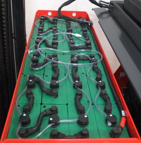 Linde R 16 HD 1120 - Schubmaststapler: das Bild 5 Linde R 16 HD 1120 - Schubmaststapler: das Bild 5