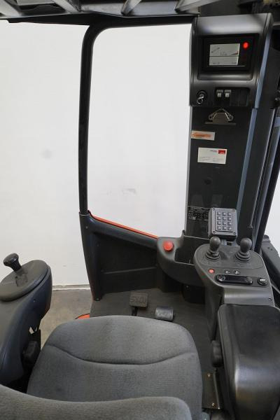 Linde R 17 X 116-03 - Schubmaststapler: das Bild 3 Linde R 17 X 116-03 - Schubmaststapler: das Bild 3
