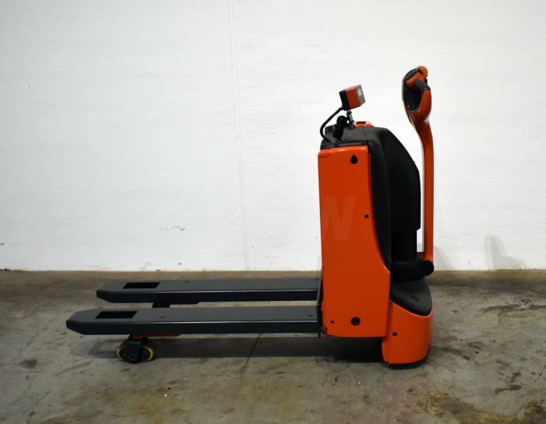 Linde T 16 1152 - Niederhubwagen: das Bild 3 Linde T 16 1152 - Niederhubwagen: das Bild 3
