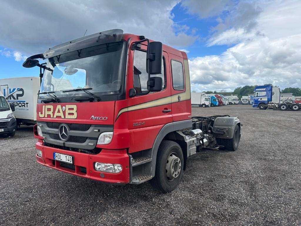 Mercedes-Benz 1524 L Serie 6556 - Fahrgestell LKW: das Bild 2 Mercedes-Benz 1524 L Serie 6556 - Fahrgestell LKW: das Bild 2