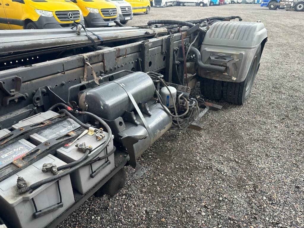Mercedes-Benz 1524 L Serie 6556 - Fahrgestell LKW: das Bild 4 Mercedes-Benz 1524 L Serie 6556 - Fahrgestell LKW: das Bild 4