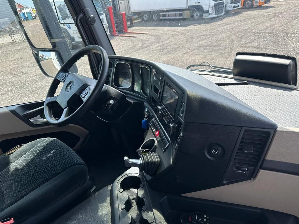 Mercedes-Benz ACTROS 2546 serie 1777 - Kühlkoffer LKW: das Bild 3 Mercedes-Benz ACTROS 2546 serie 1777 - Kühlkoffer LKW: das Bild 3