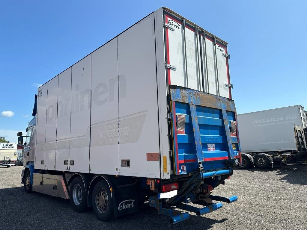 Scania R580LB6X2*4MNB serie nr 2306 - Koffer LKW: das Bild 3 Scania R580LB6X2*4MNB serie nr 2306 - Koffer LKW: das Bild 3