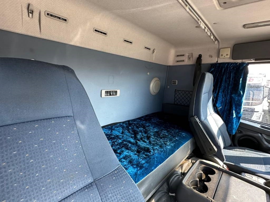 Volvo FM 440 6*2 25712 - Abrollkipper: das Bild 4 Volvo FM 440 6*2 25712 - Abrollkipper: das Bild 4