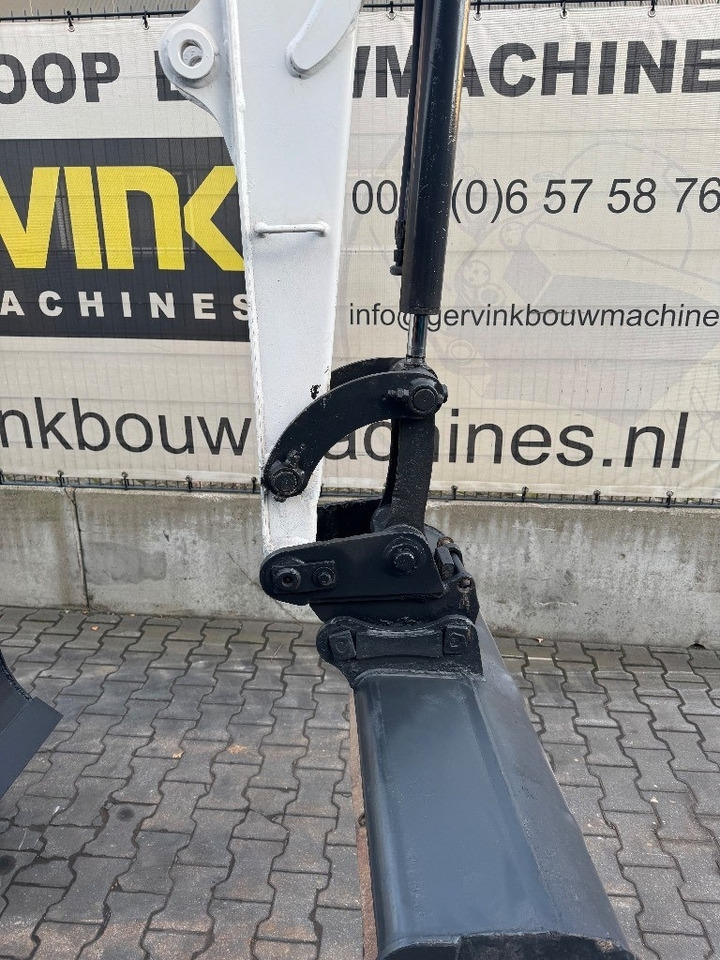 Bobcat E25 - Minibagger: das Bild 4 Bobcat E25 - Minibagger: das Bild 4