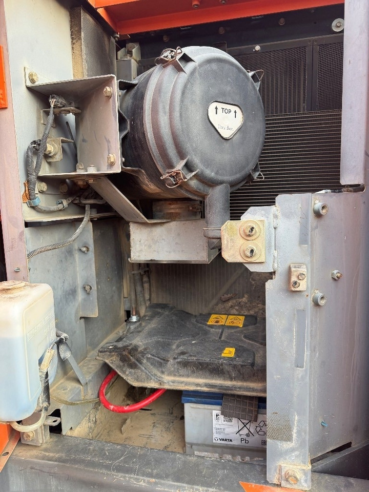 Hitachi ZX 225 US LC-3 - Kettenbagger: das Bild 3 Hitachi ZX 225 US LC-3 - Kettenbagger: das Bild 3