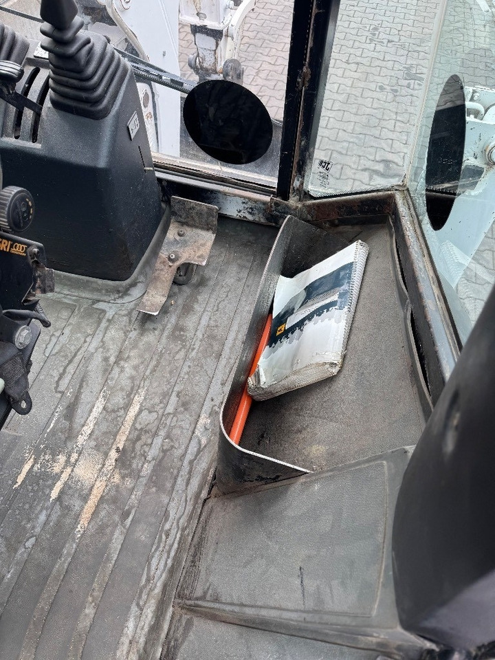 JCB 2 CX - Baggerlader: das Bild 5 JCB 2 CX - Baggerlader: das Bild 5