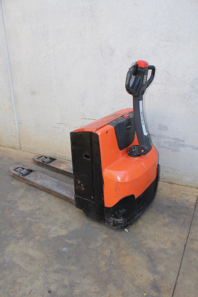 BT LWE 180 - Niederhubwagen: das Bild 1 BT LWE 180 - Niederhubwagen: das Bild 1