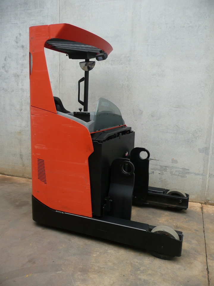 BT RRE 160 H - Schubmaststapler: das Bild 1 BT RRE 160 H - Schubmaststapler: das Bild 1