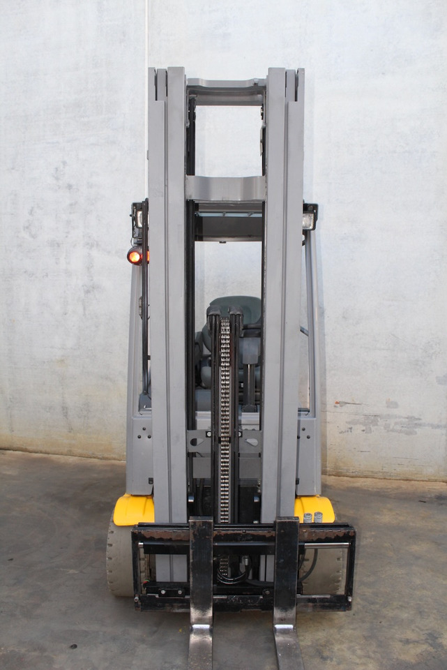 Jungheinrich EFG 220 550 DZ - Elektrostapler: das Bild 5 Jungheinrich EFG 220 550 DZ - Elektrostapler: das Bild 5