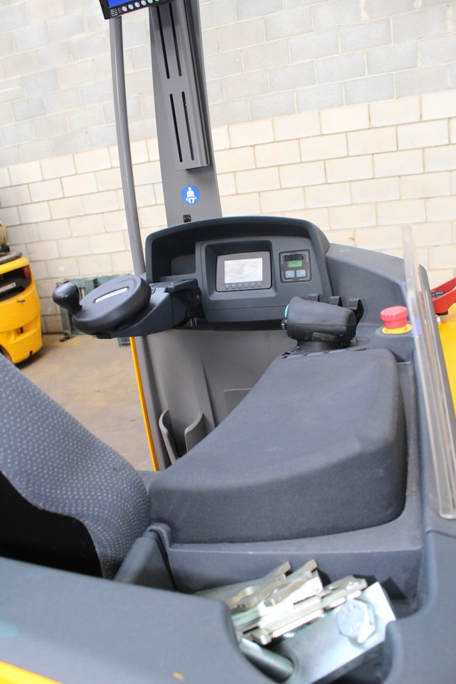Schubmaststapler Jungheinrich ETV 216 1025 DZ: das Bild 8