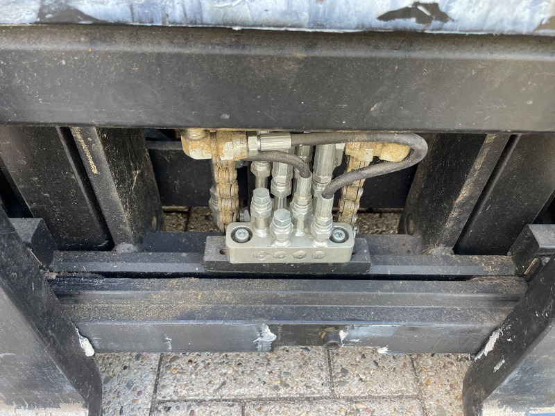 Elektrostapler EP EFL 181: das Bild 16