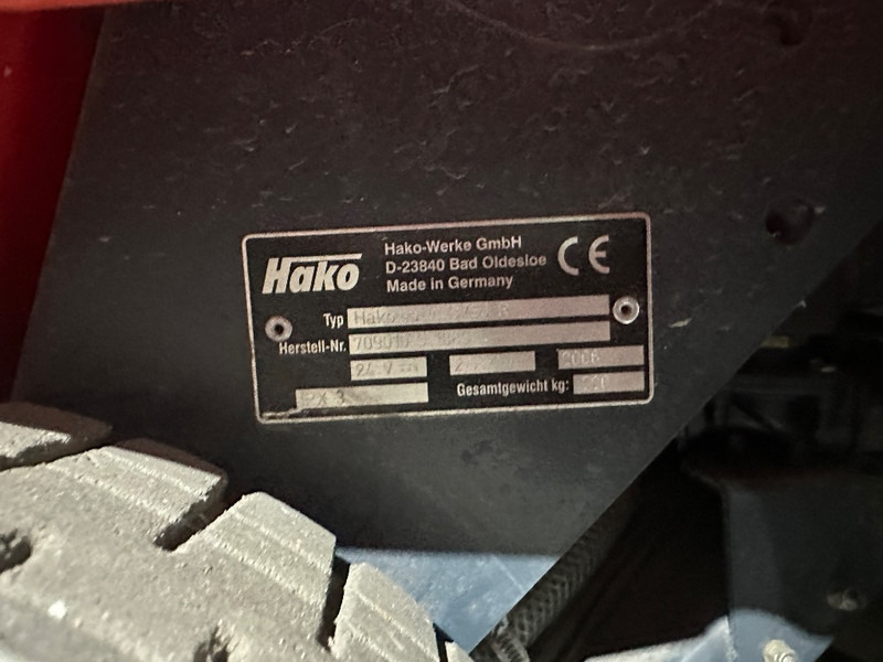 Hako B 750 R SOLD - Kehrmaschine: das Bild 3 Hako B 750 R SOLD - Kehrmaschine: das Bild 3