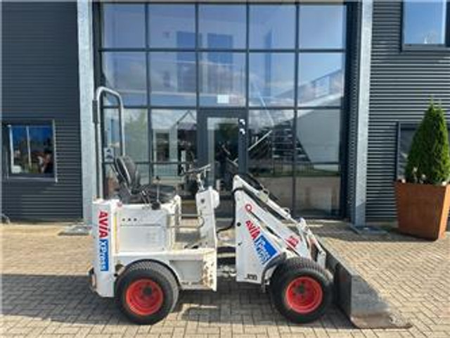 Knikmops 100 - Radlader: das Bild 1 Knikmops 100 - Radlader: das Bild 1