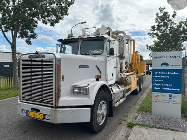 Freightliner 3 AXLE RIGID BODY chassis cabine (levering excl. opbouw) - Fahrgestell LKW: das Bild 1 Freightliner 3 AXLE RIGID BODY chassis cabine (levering excl. opbouw) - Fahrgestell LKW: das Bild 1