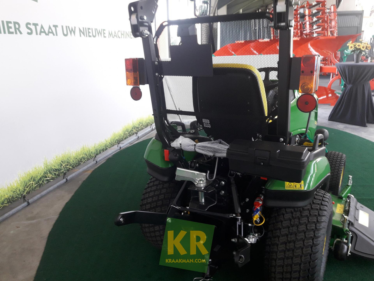 1026R John Deere - Kleintraktor: das Bild 5 1026R John Deere - Kleintraktor: das Bild 5